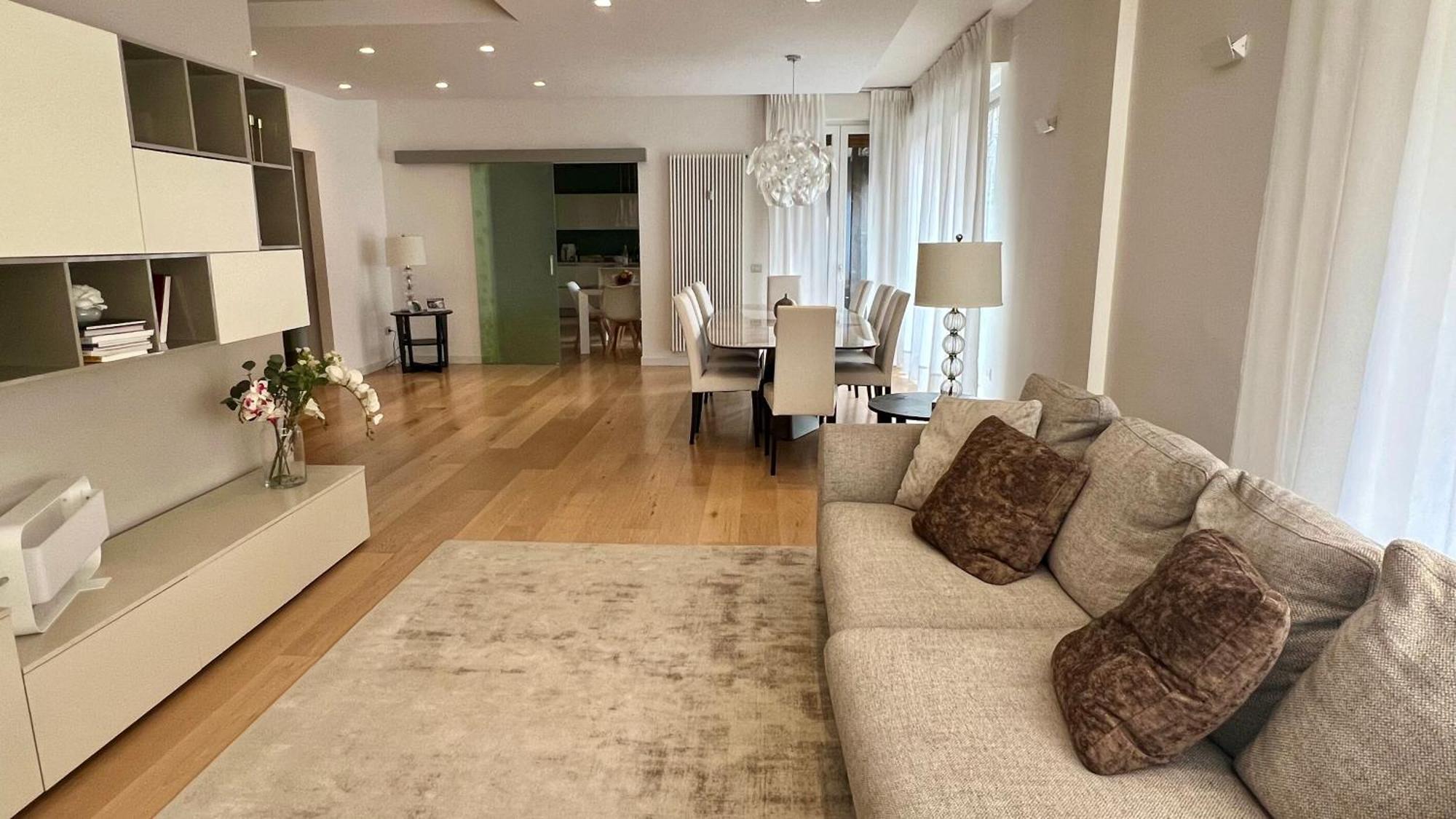 Design & Luxury Apartment Verona Bagian luar foto