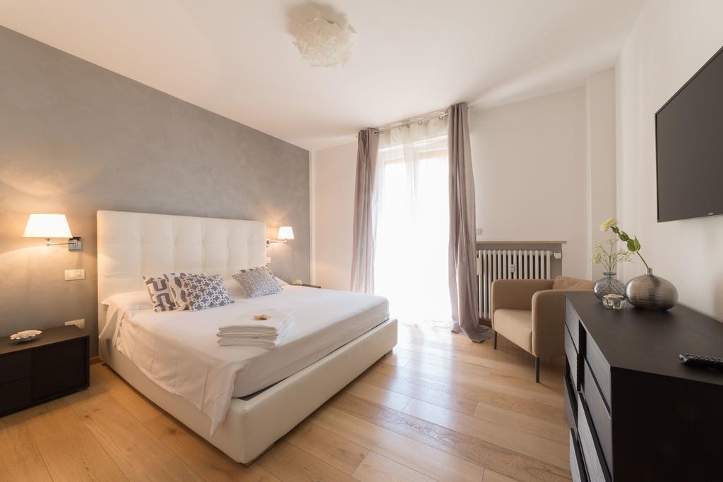 Design & Luxury Apartment Verona Bagian luar foto